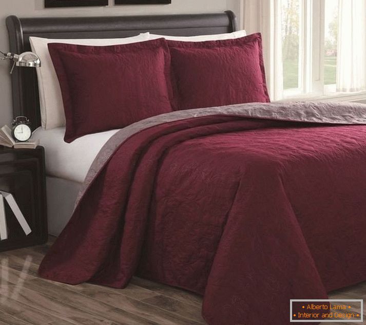 The combination of burgundy color with brown and beige