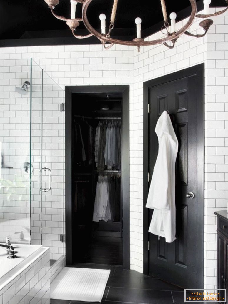 original_bpf-black-white-bathroom-beauty3_v-jpg-rend-hgtvcom-966-1288
