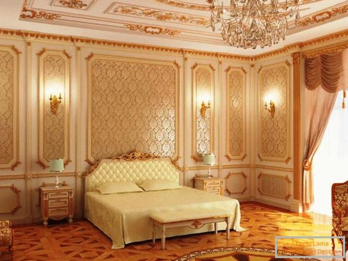 Golden patterns perfectly fit into the overall composition of the Baroque style. A stylish bedroom for a couple.