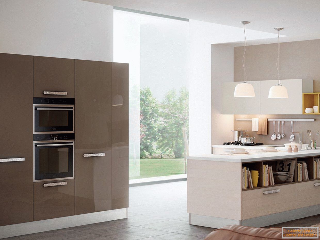 Light kitchen with cappuccino furniture