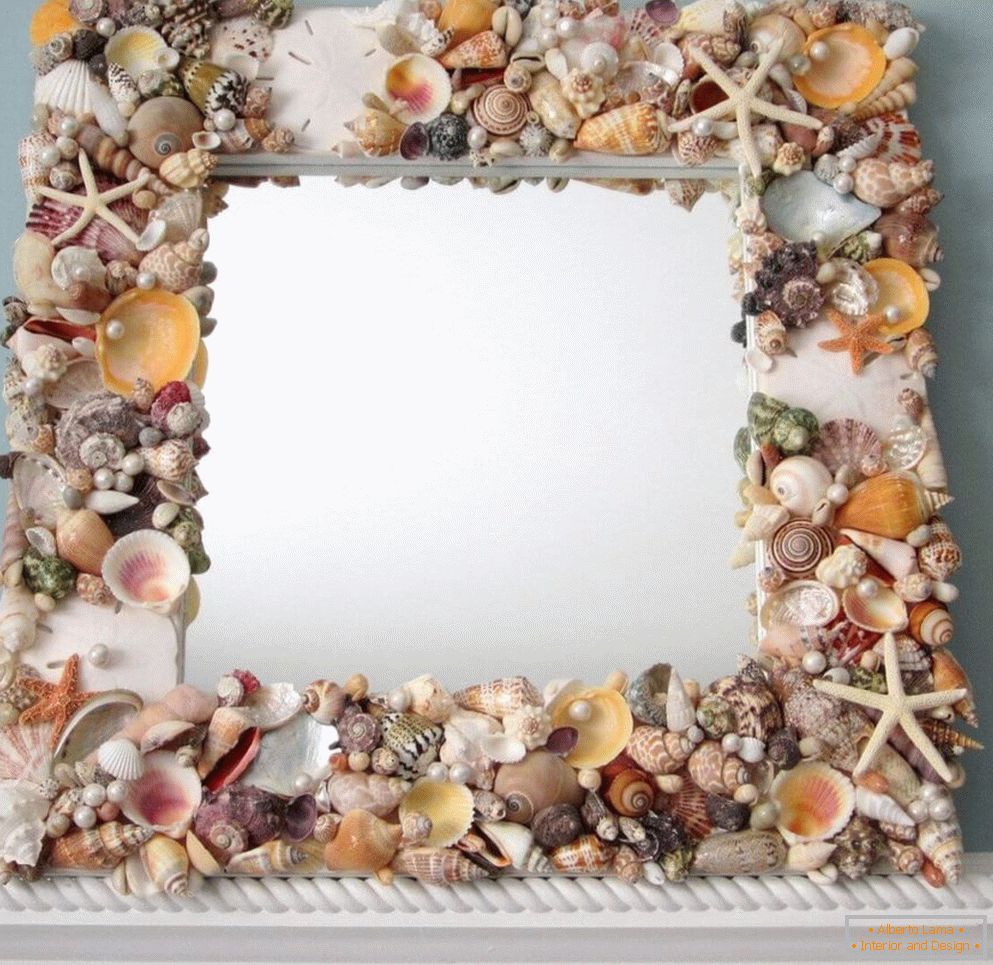 Mirror of shells