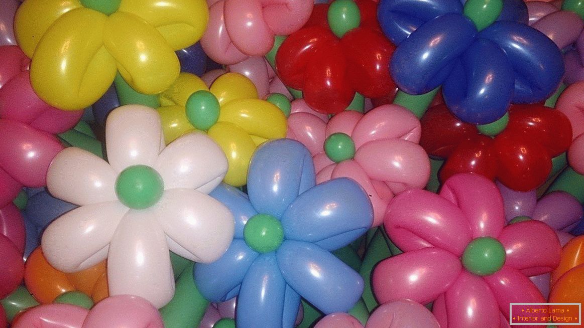 Flowers from balloons