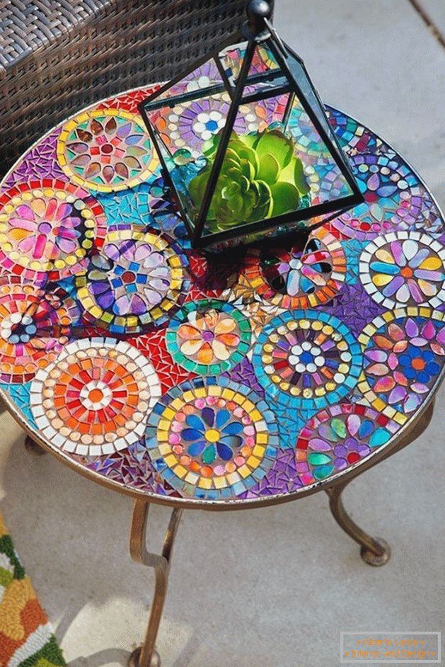 Decor table with colored glass