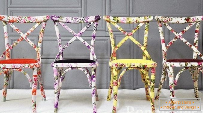 Multi-colored chairs made in one technique