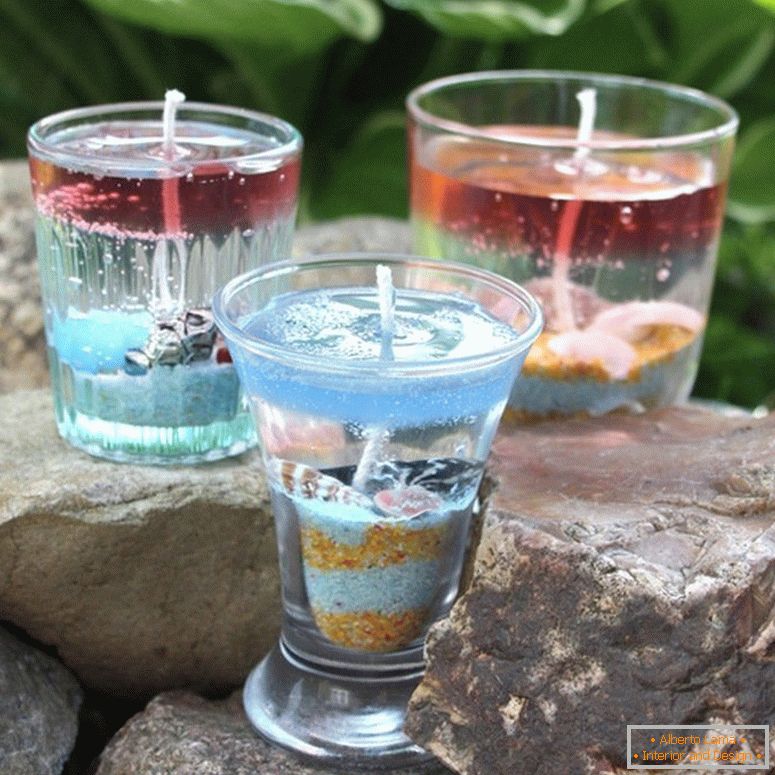 Marine style in gel candles