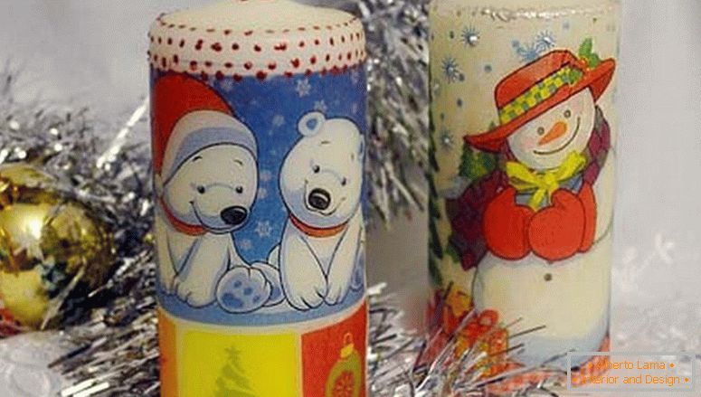 Candles with a snowman and cubs
