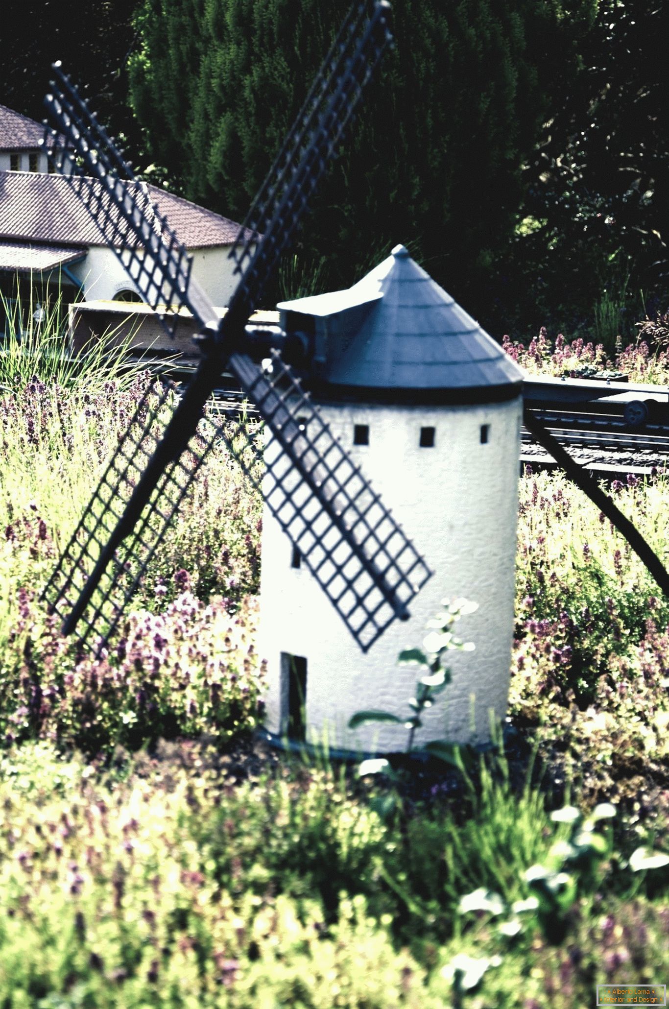 White mill with black blades