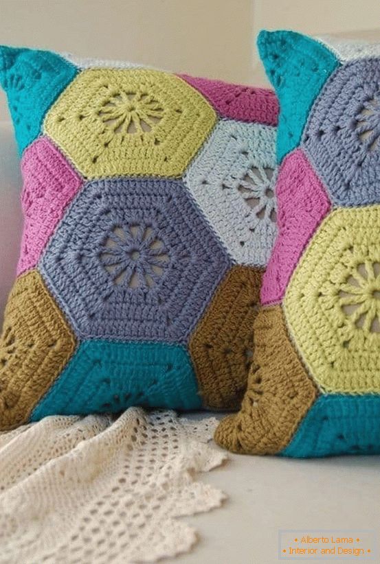 Decorative crocheted pillowcases for pillows
