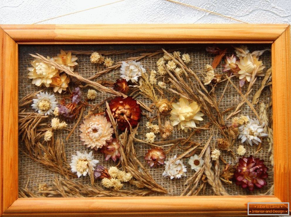 Panel of dry leaves and flowers