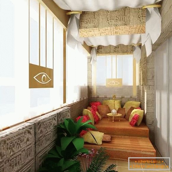 The design of the balcony in the apartment - a photo in the oriental style