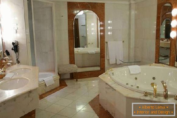 design of a large bathroom combined with a toilet, photo 41