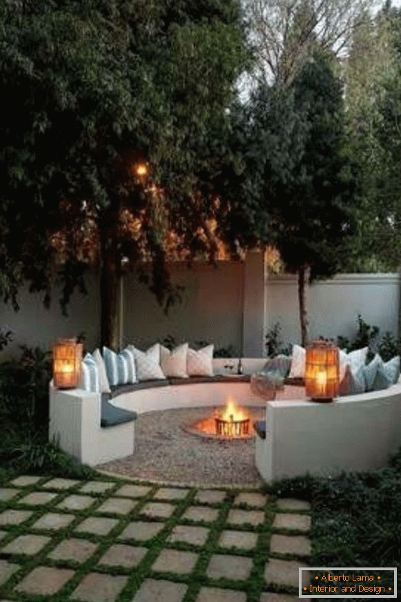 Designing a courtyard for a private house, photo 1