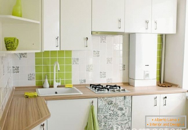 White and green in the kitchen decoration