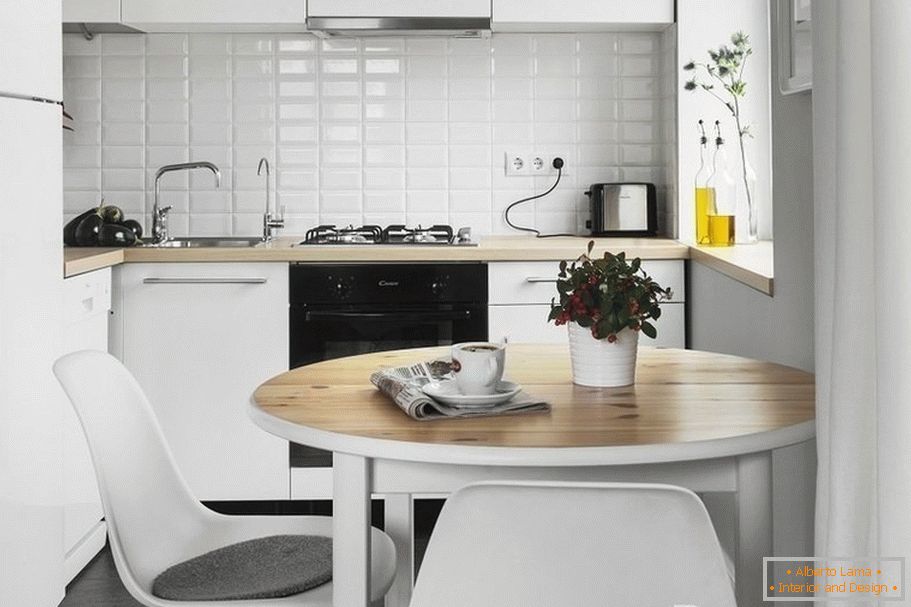 Round table in small kitchen