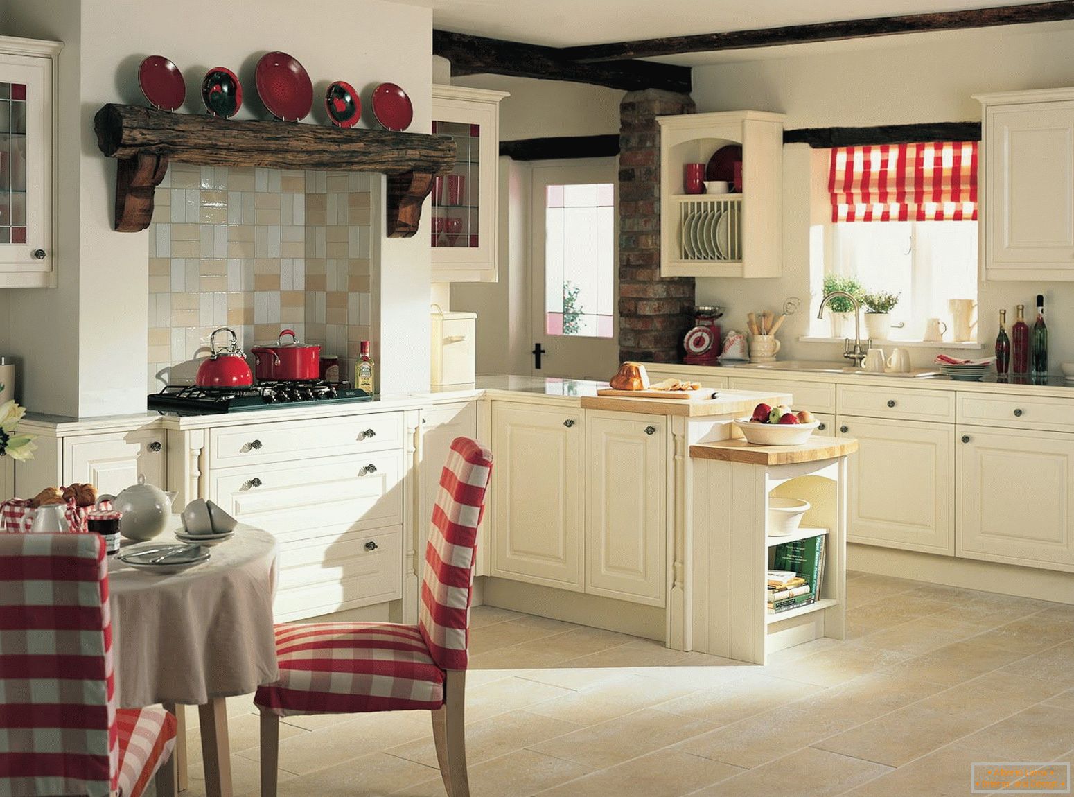 Finishing natural country kitchen materials