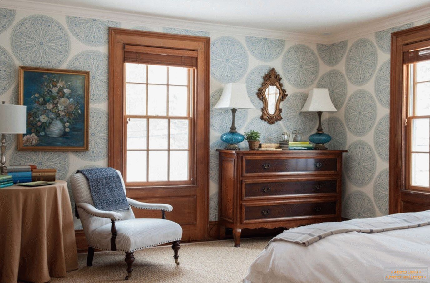 Blue wallpaper with an ornament in the bedroom