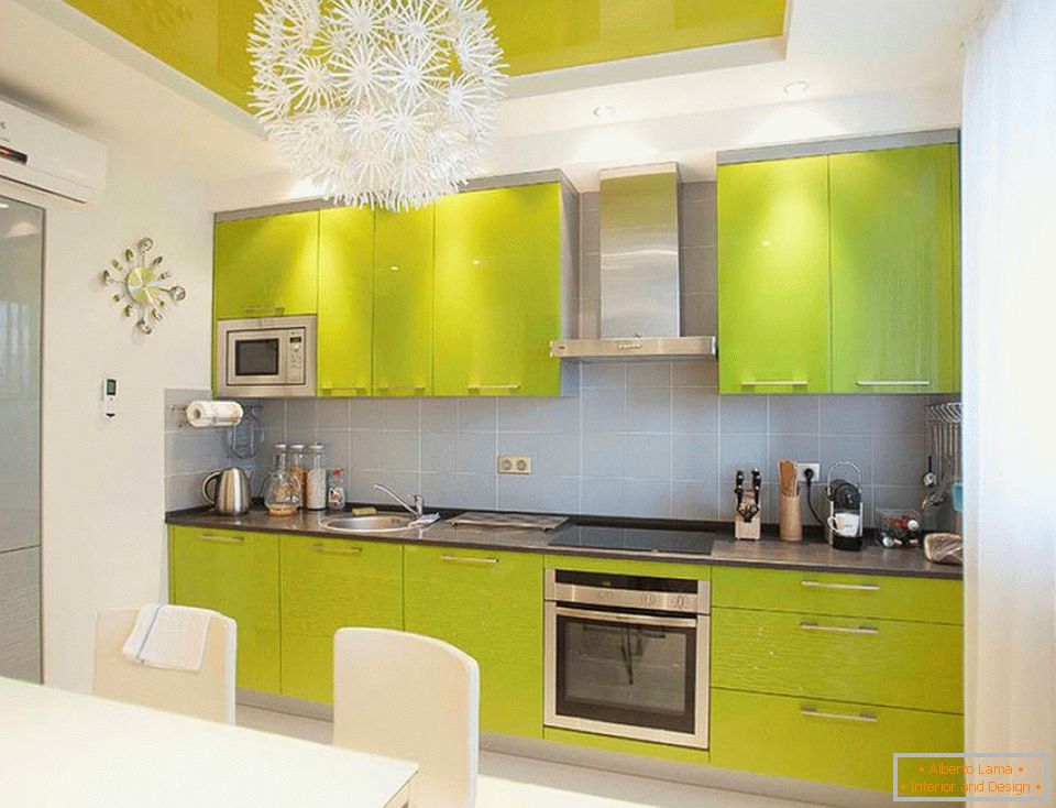 Kitchen with bright ceiling