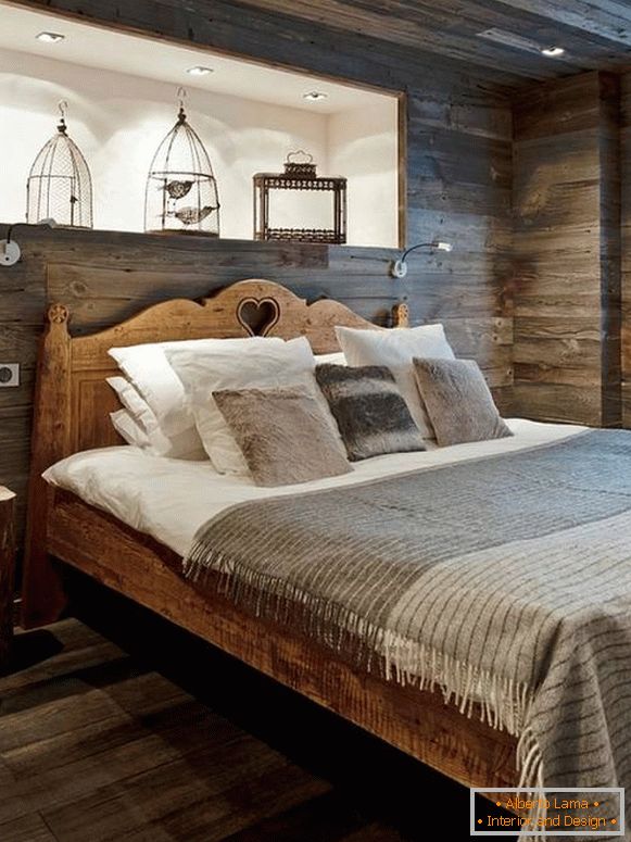 Country style bedroom with wood