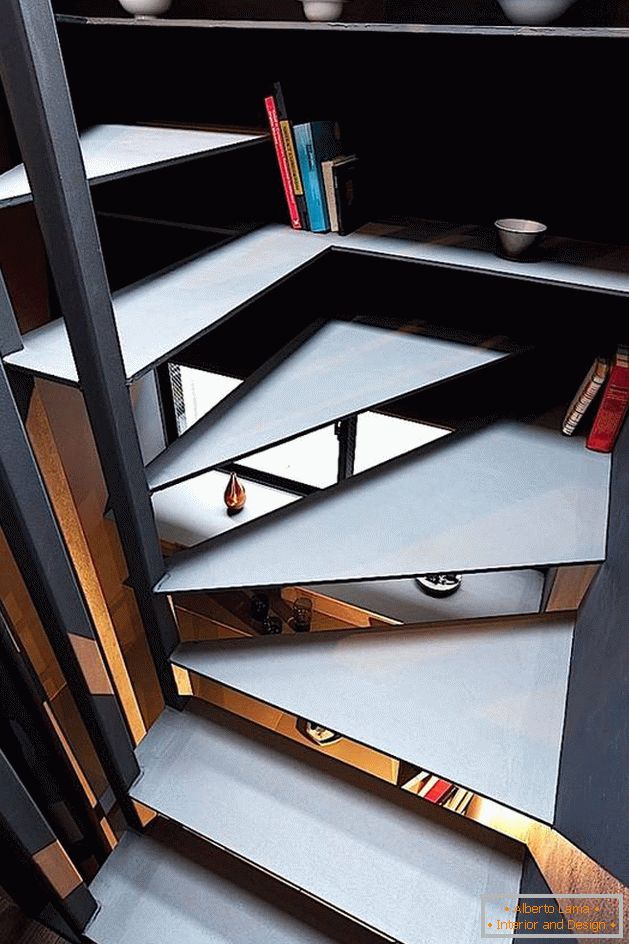 Design of a narrow house: open shelves