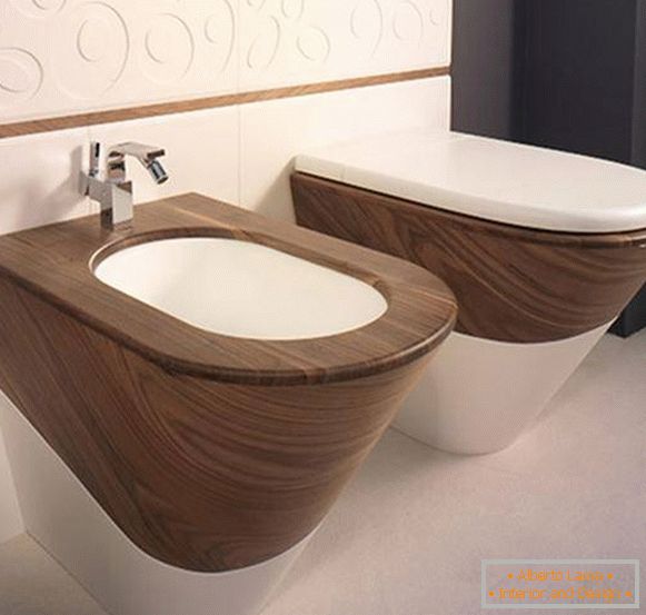 Wooden toilet seat
