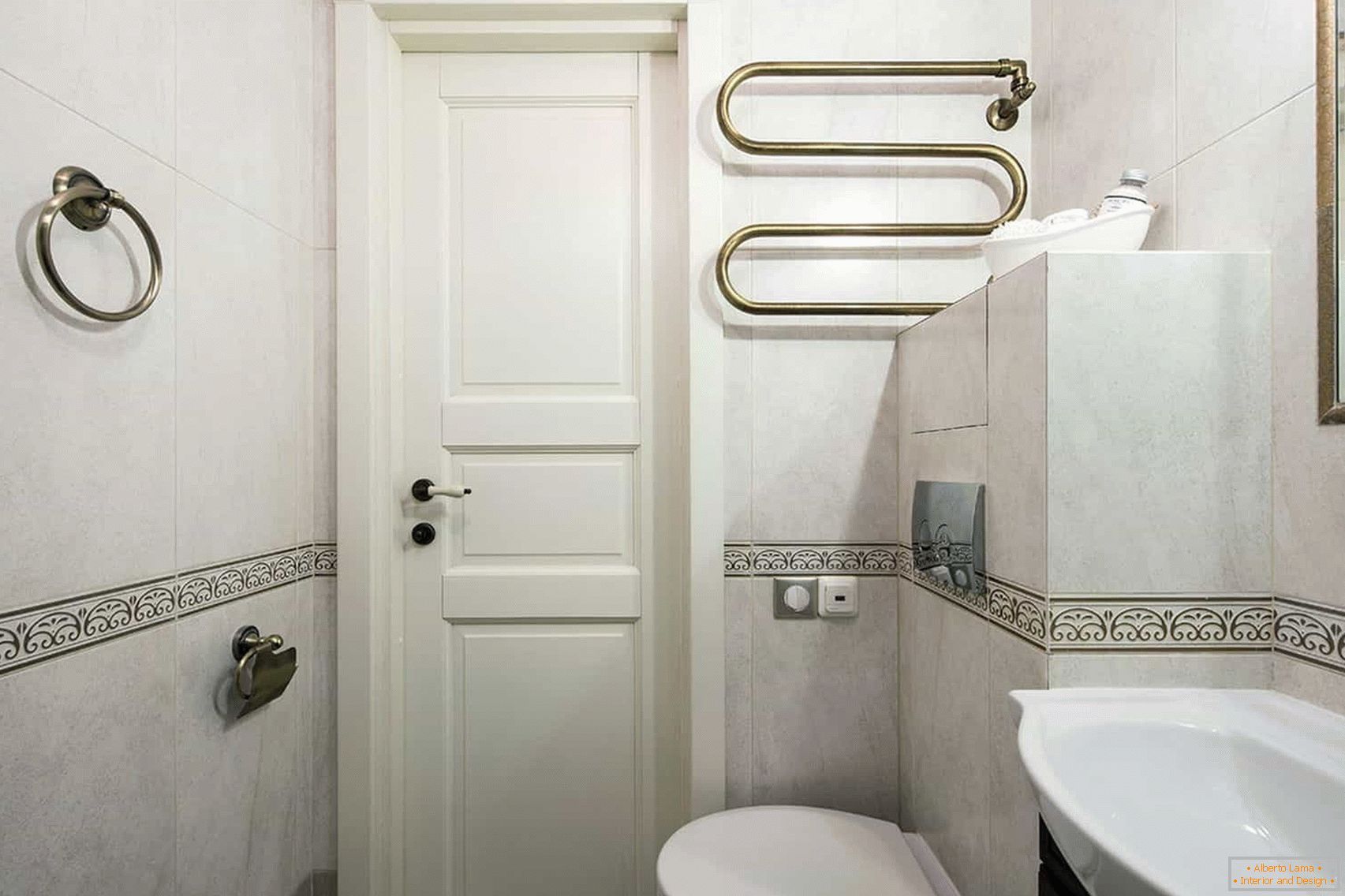 Bathroom design in the panel house