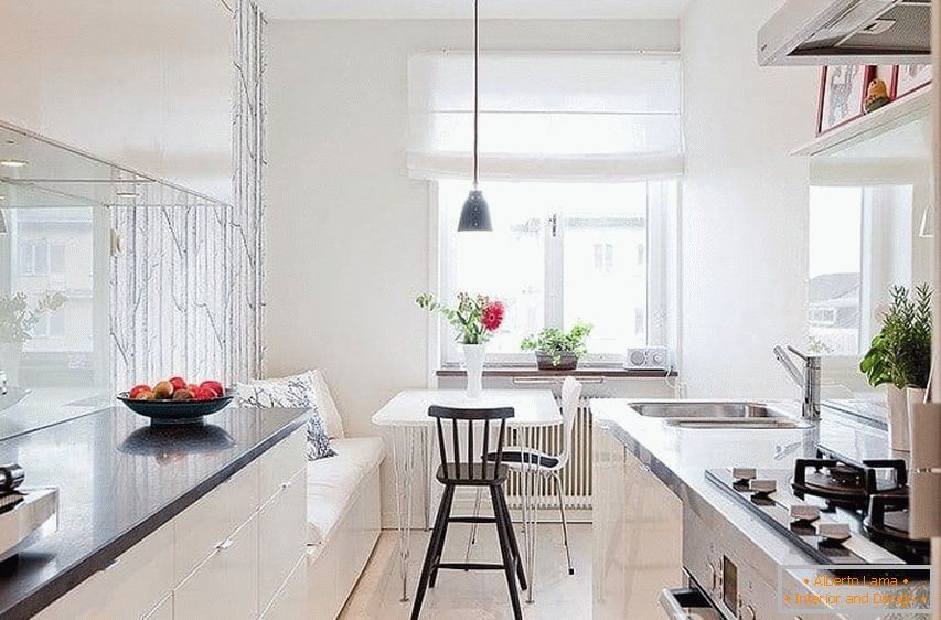 Design of elongated kitchen