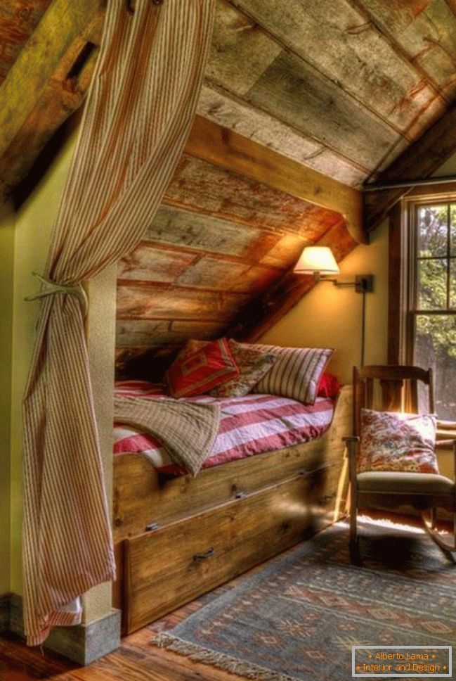 Wooden decoration in the bedroom