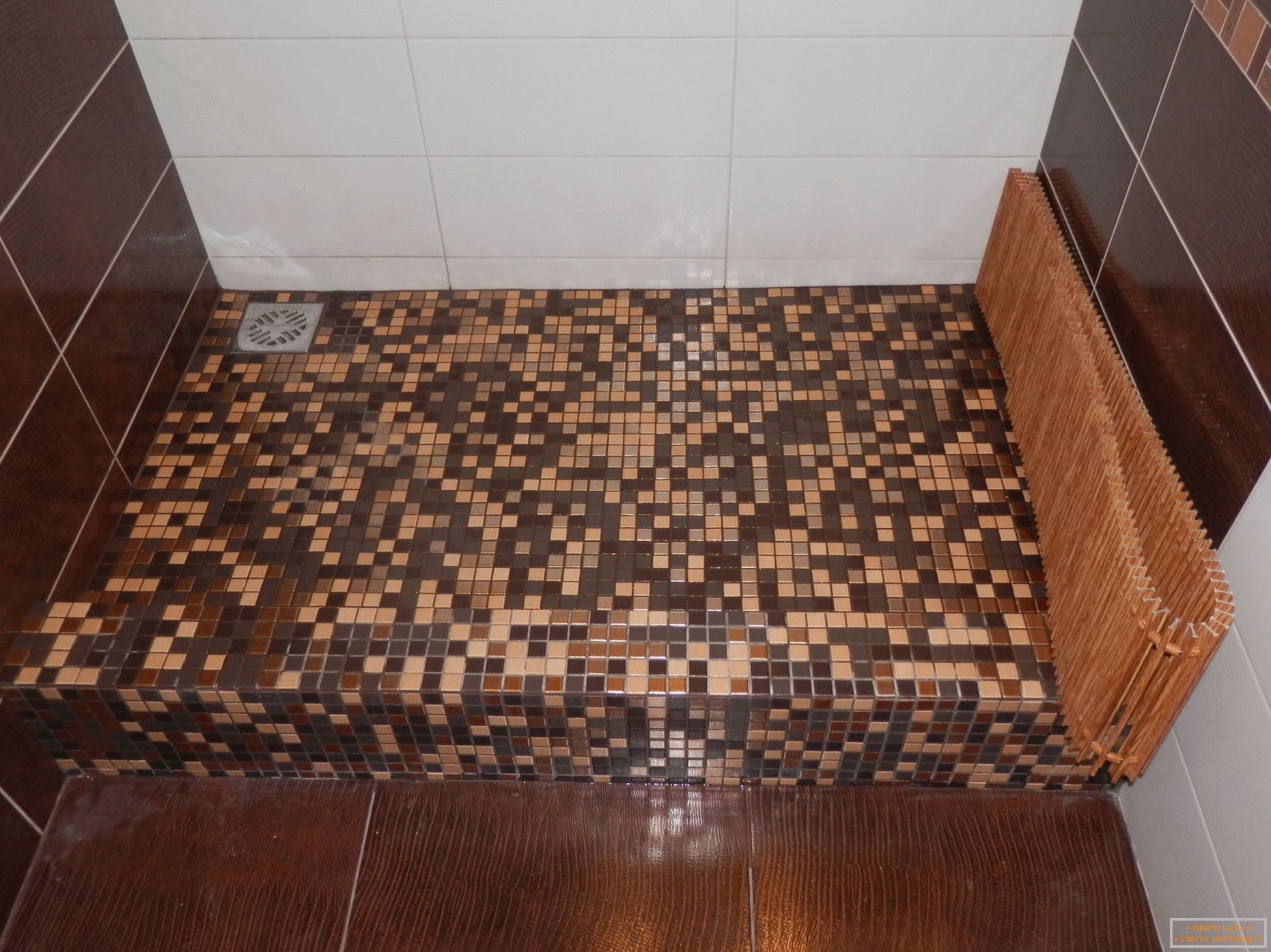 Shower tray of tiles