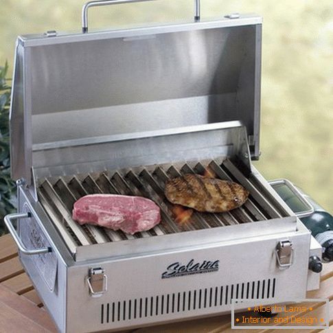 Grill на маленьком балконе