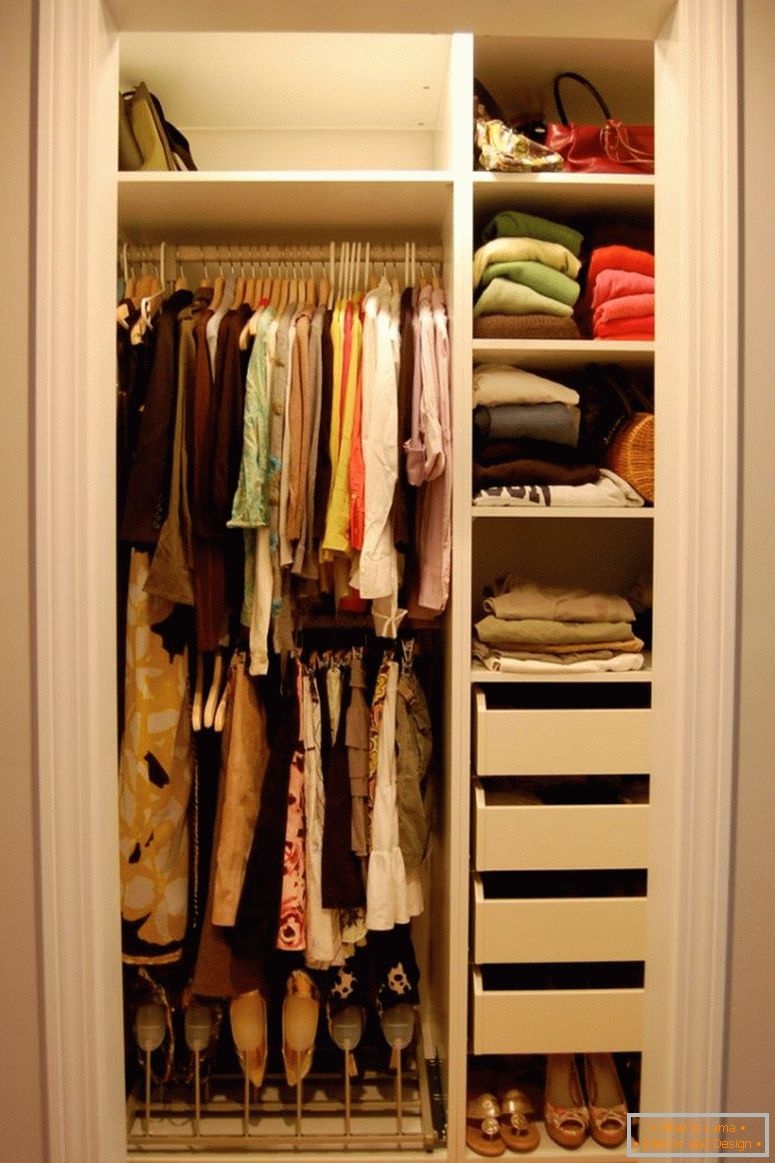Wardrobe 2 sq. m. m. - a photo of interesting design options