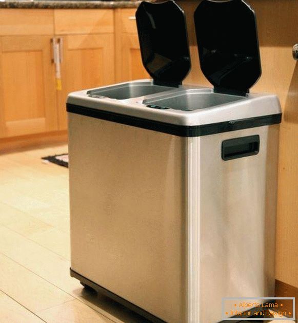 How to place a trash can in the kitchen