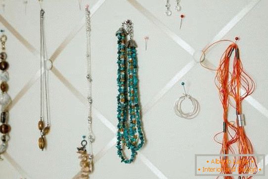 soft-hanger-for-jewelry