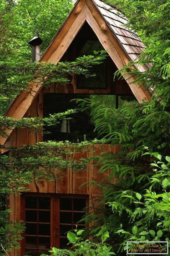 The appearance of a small forest cottage in Japan