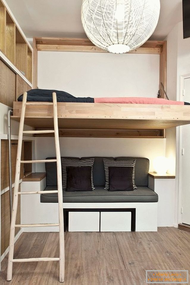 Bunk bed in the interior of a small apartment