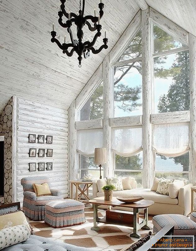 White Log House Lounge