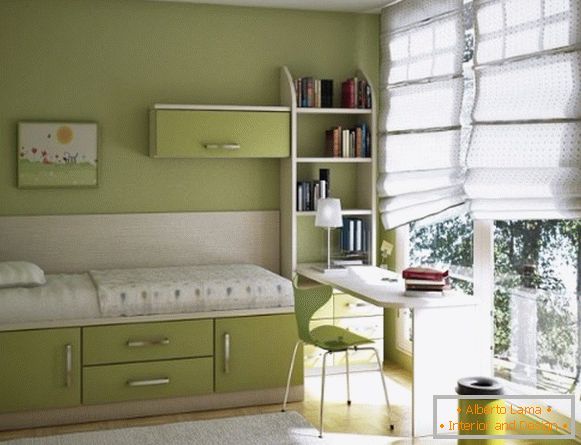 example of the use of furniture in the interior of a small children's bedroom