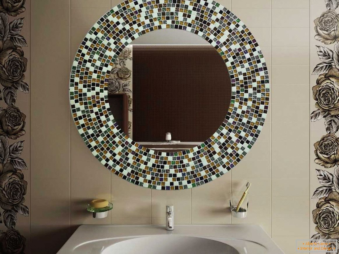 Decor of a mirror в интерьере в стиле модерн