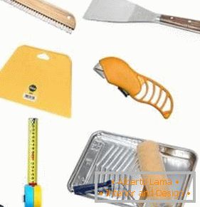 Tools for gluing wallpapers