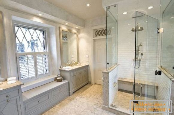 Beautiful windows in the design of the bathroom