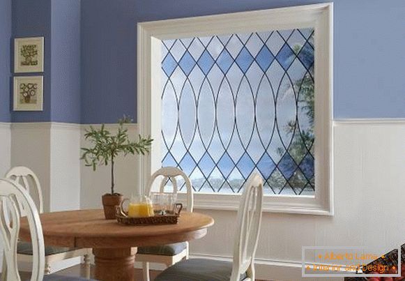 Beautiful windows - photos of decorative glass decoration