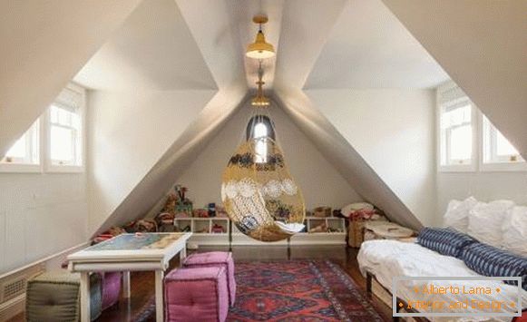 stylish-nursery-on-the-attic