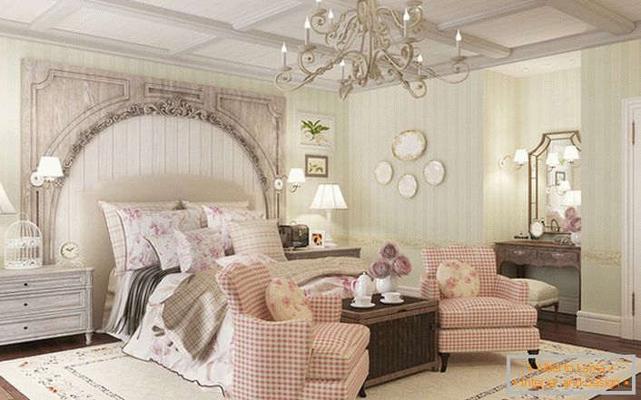 Delicate bedroom decoration