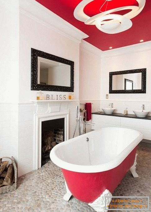 Red ceiling in the bathroom