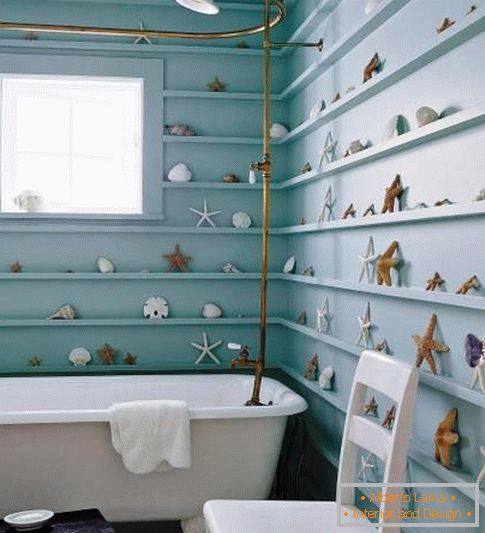 Unusual wall design in the bathroom