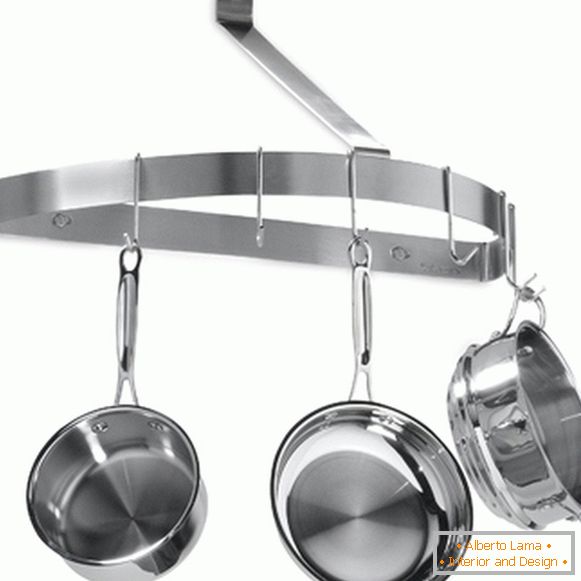 Pots and pans on the bracket