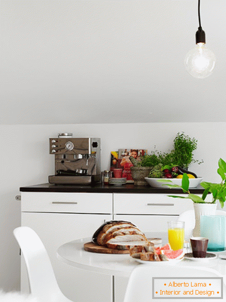 Dining room in minimalist style