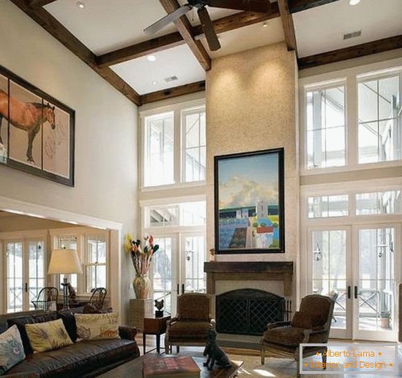 big-picture-and-fireplace-in-the-interior