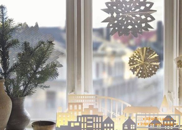 How to decorate the windows for the New Year 2017 with paper