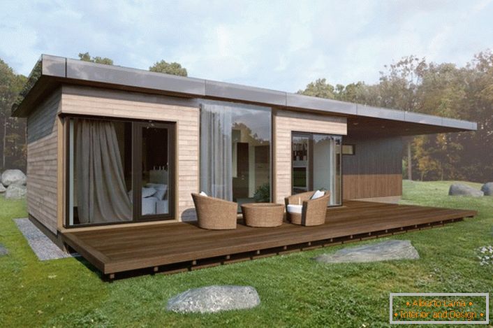 Modular house with a small open veranda in Spain. 