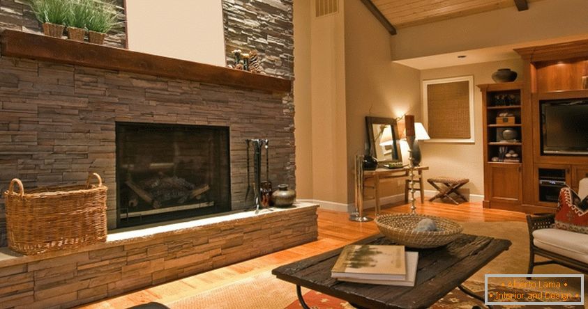 Making a fireplace with natural stone